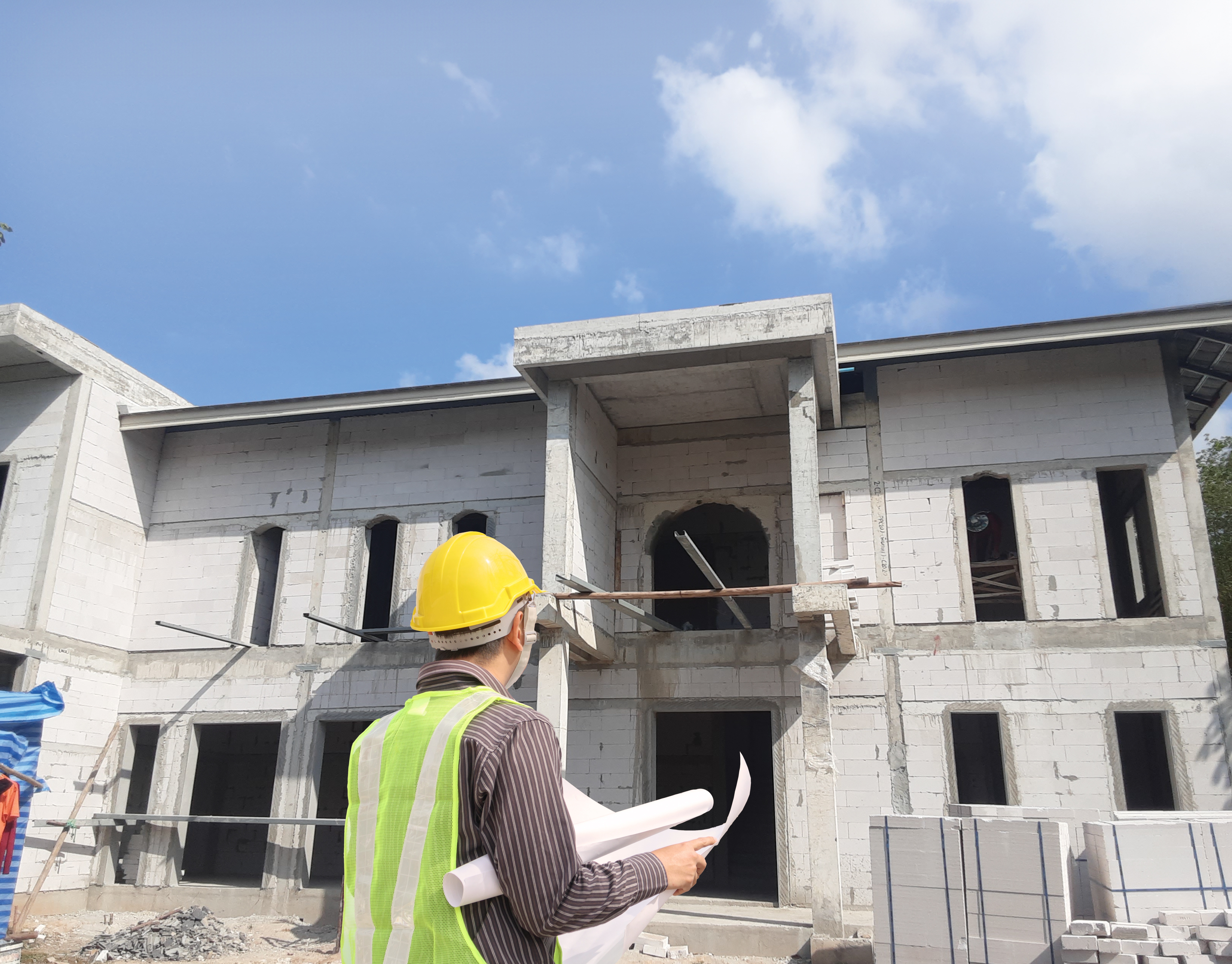 เปรียบเทียบอิฐมวลเบาและอิฐมอญสำหรับการสร้างบ้าน